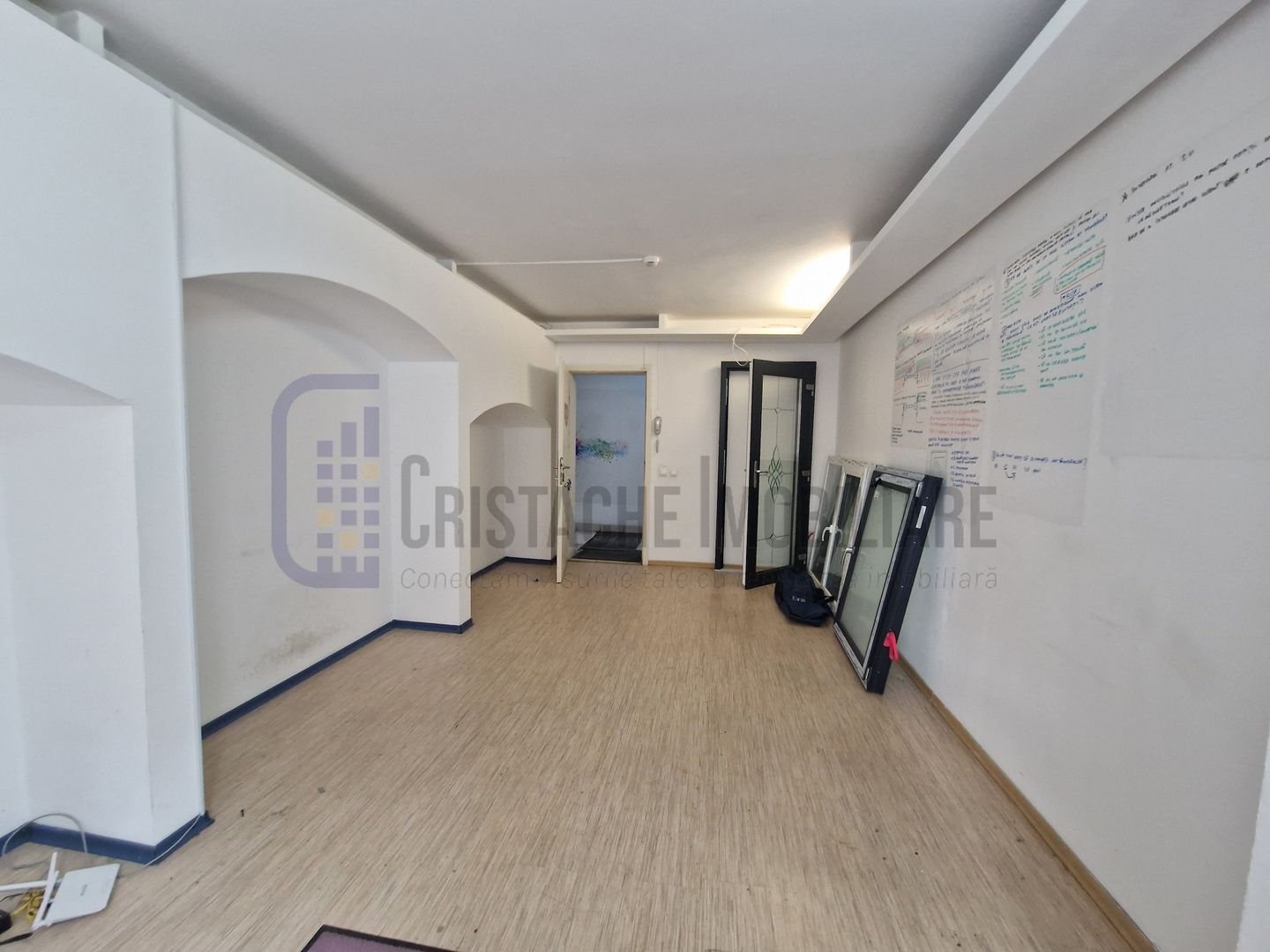 Spatii de tip birou, de mici dimensiuni, igenizate, Dristor - Poză 5
