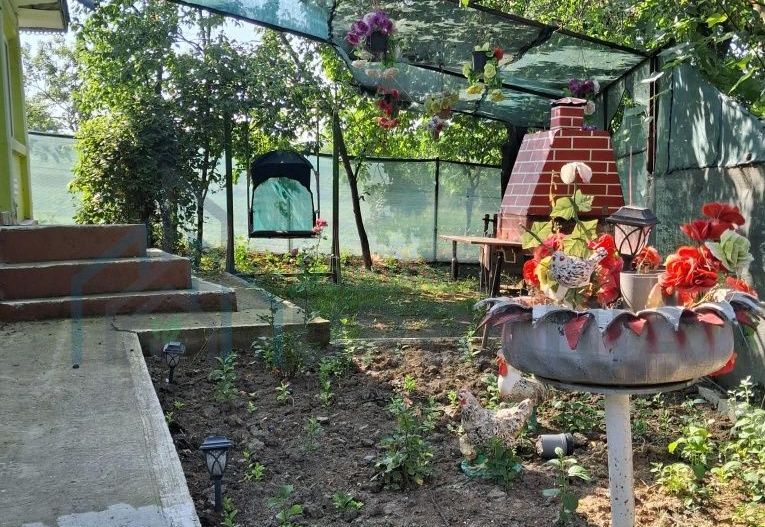 Proprietate de vânzare cu casă și teren în Hoisești, comuna Dumești - Poză 1