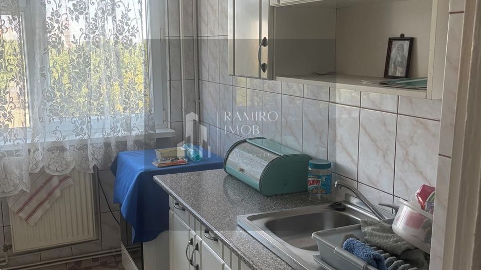 Apartament 3 camere centrala proprie Bulverdul Constantin Brancoveanu - Poză 1