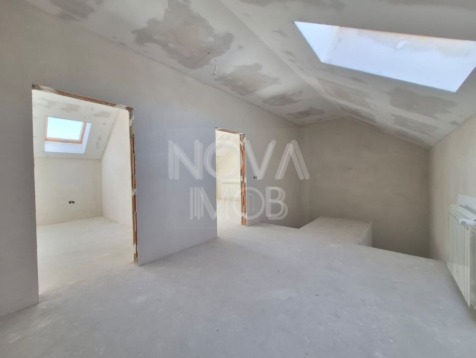 Casa generoasa cu 5 camere, 2 bai, dressing si parcare – Sura Mica - Poză 8