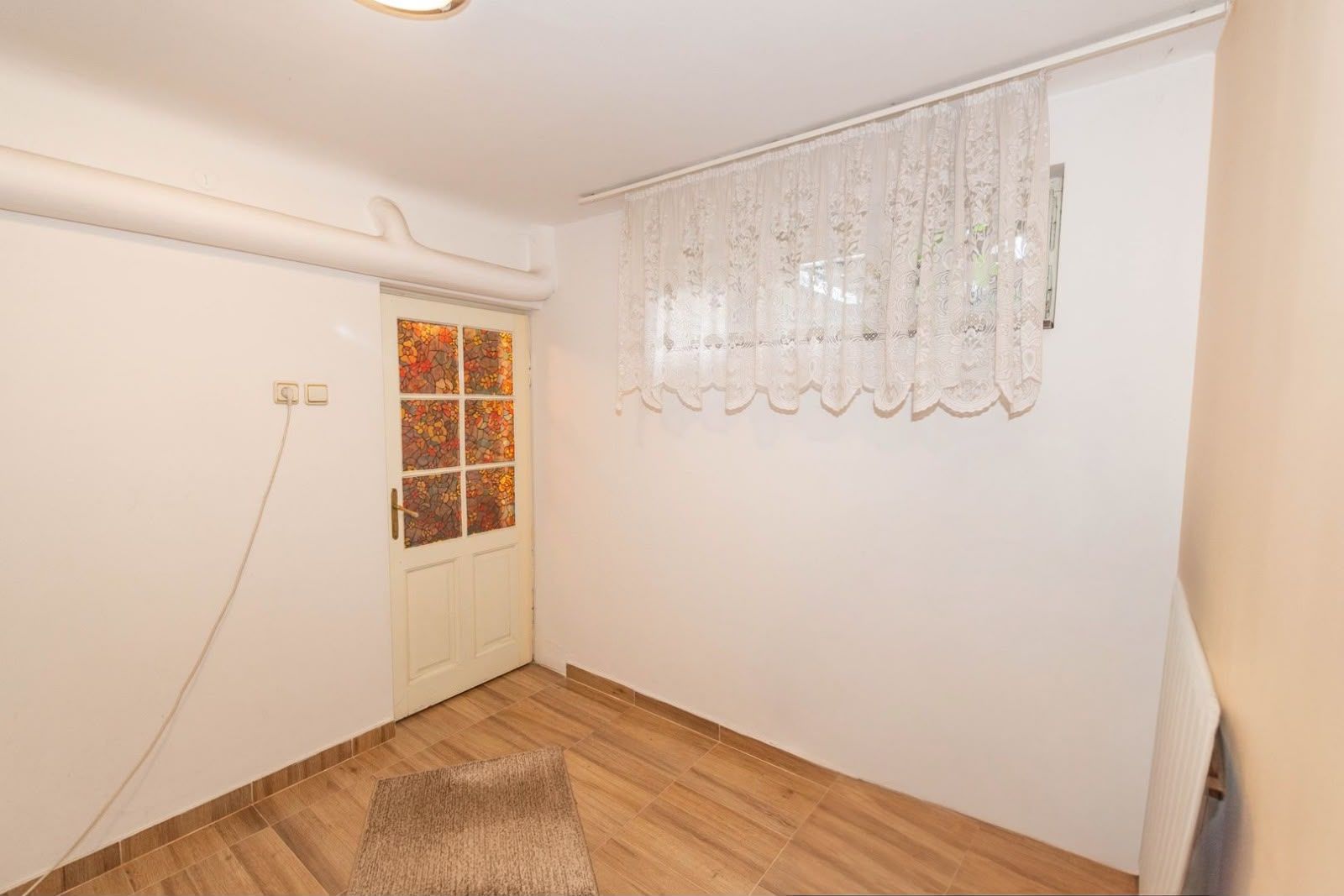 Casa de vanzare, 138 mpu, 244 teren, curte, garaj, Cartierul Domenii - Poză 22