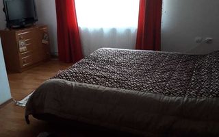 Vilă de închiriat în Bucium, vis-a-vis de Lidl – 4 camere, mobilată, 800 euro/lună - Poză 3