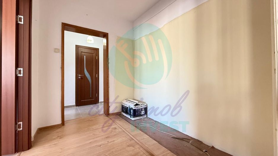 3 camere lanaga METROU si Parc - Poză 6