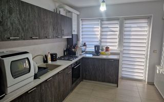 Apartament 2 camere cu parcare inclusă, zonă liniștită – Florești. - Poză 1