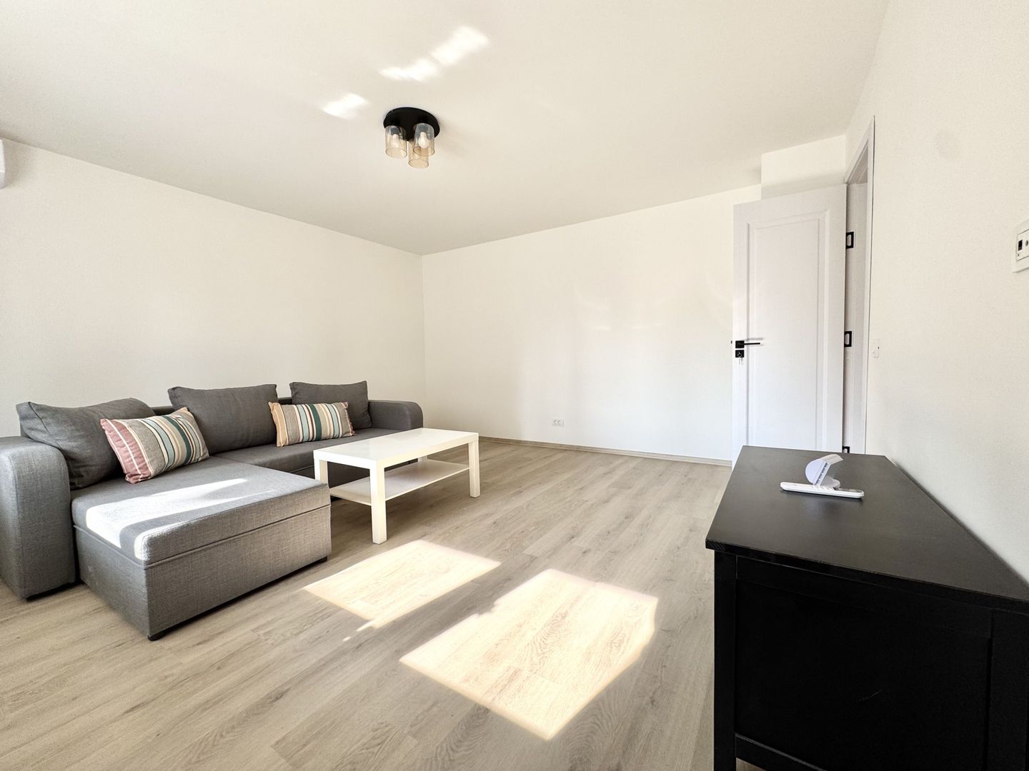 Apartament 2 camere Bucovina – decomandat, zonă excelentă - Poză 5