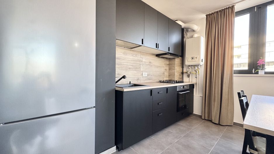 Apartament luminos cu 2 camere, balcon – zona Vox - Poză 12