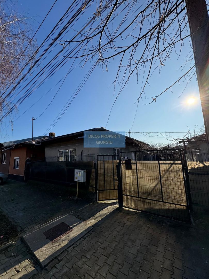 De Vânzare - Casă, Strada Griviței - Poză 8