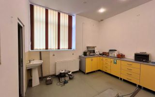 Spatiu I Pretabil Cabinet Stomatologic I Piata Cibin - Poză 1