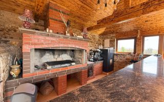 Vila de vanzare in APA-NORD  cu 2 Piscine/Zona de Relaxare/Acces lac - Poză 21