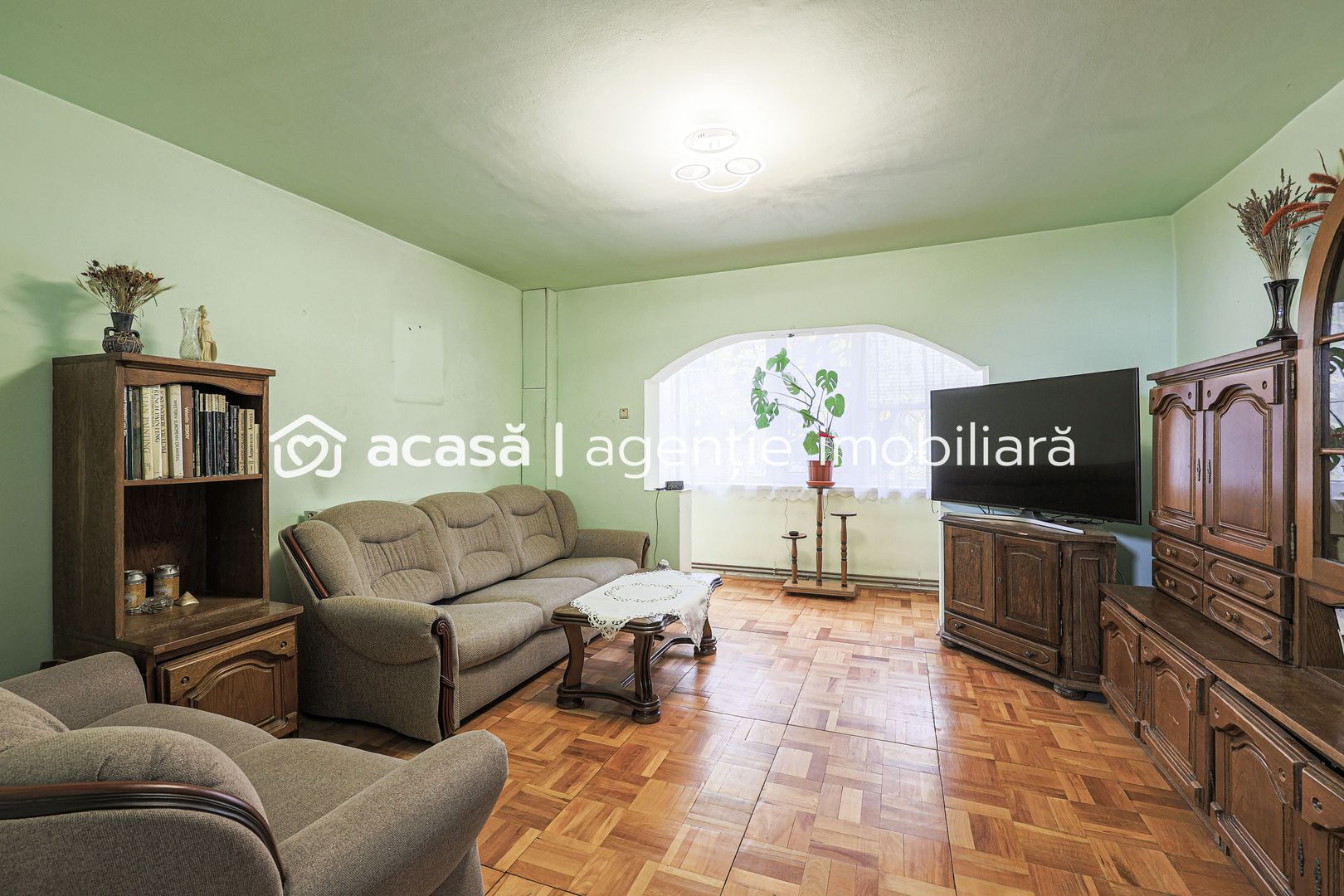 Apartament foarte spațios cu 5 camere la parter in Micalaca Comision 0 - Poză 1