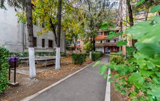 Apartament 2 camere - Etaj 1 - Calea Romanilor, Centru - COMISION 0