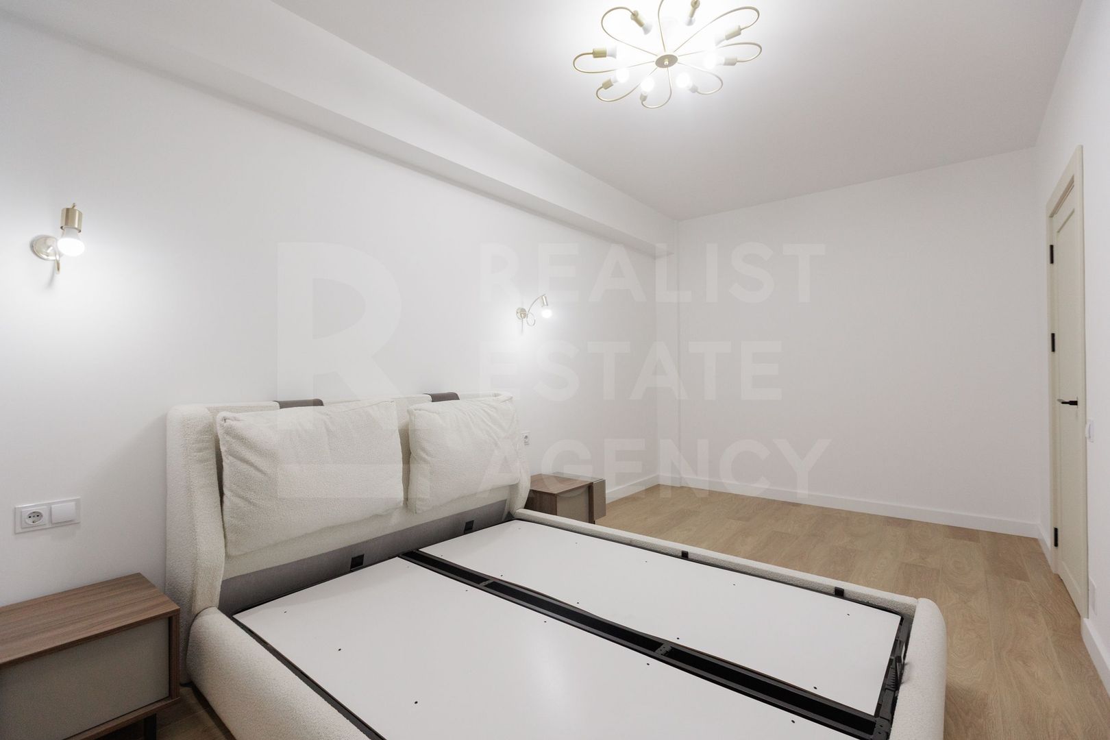 Vânzare, apartament, 2 camere, str. Calea Iesilor, sectorul Buiucani - Poză 9