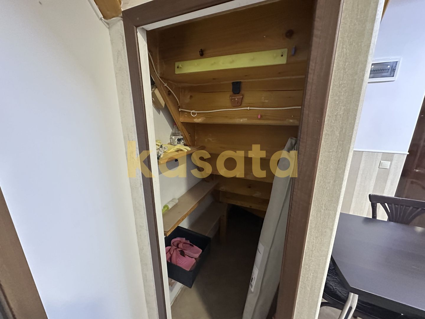 Casă 3 Camere de Vanzare | Curte | Renovată | Magazie - Poză 11