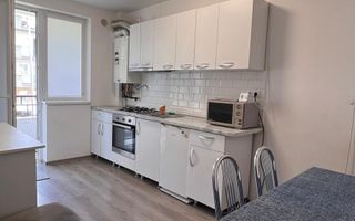 Garsoniera pe Pictor Brana, Selimbar- Etaj 1, loc de parcare privat - Poză 1