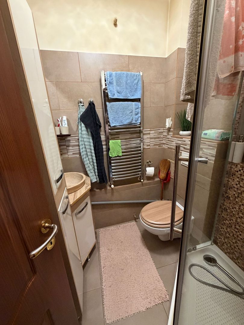 Calea Buziasului | 3 Camere | Etaj 1 | Centrala proprie | - Poză 10