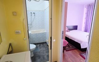 Apartament 2 camere semidecomandat | Ultracentral | Etaj 3 - Poză 2
