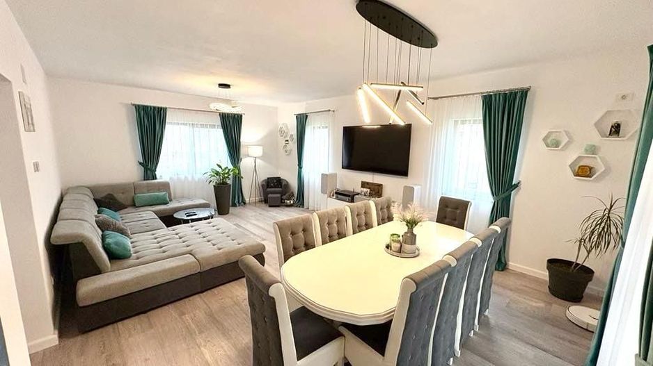 Vila moderna- 4 camere- cu piscina, complet mobilata si utilata - Sag - Poză 6