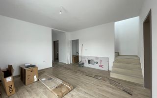 Duplex 4 camere - aproape de drumul principal - Mosnita Noua - Poză 2