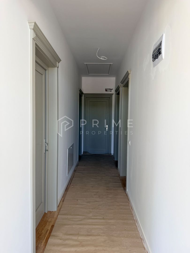 Vilă chalet modern cu perete panoramic de sticlă - Livezeni, Mureș - Poză 13