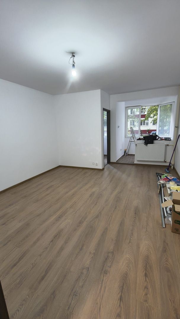 Garsoniera Berceni Renovata Grand Arena - Poză 1