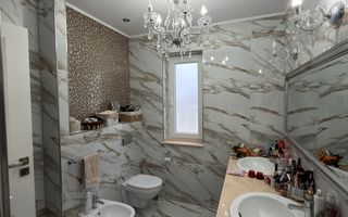 Casa individuala cu 5 camere in Dumbravita - Poză 18