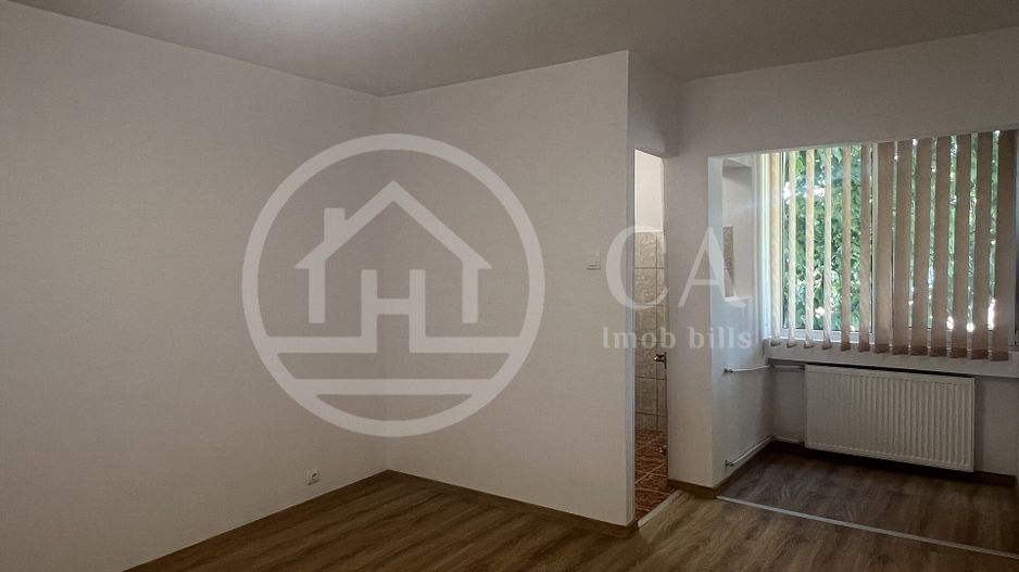 Garsoniera de vanzare zona Iosia Oradea - Poză 1