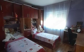 Ag BRASADAS vinde apt. 2 cam etaj 4/4 Careiului. - Poză 3