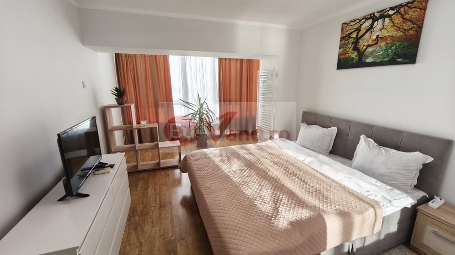 De inchiriat apartament spatios, 3 camere, pe Faleza, 850 euro - Poză 6
