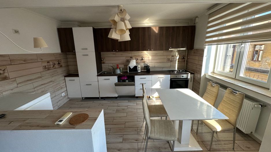 Apartment 4 camere Piata Unirii aproape de Medicina - Poză 8