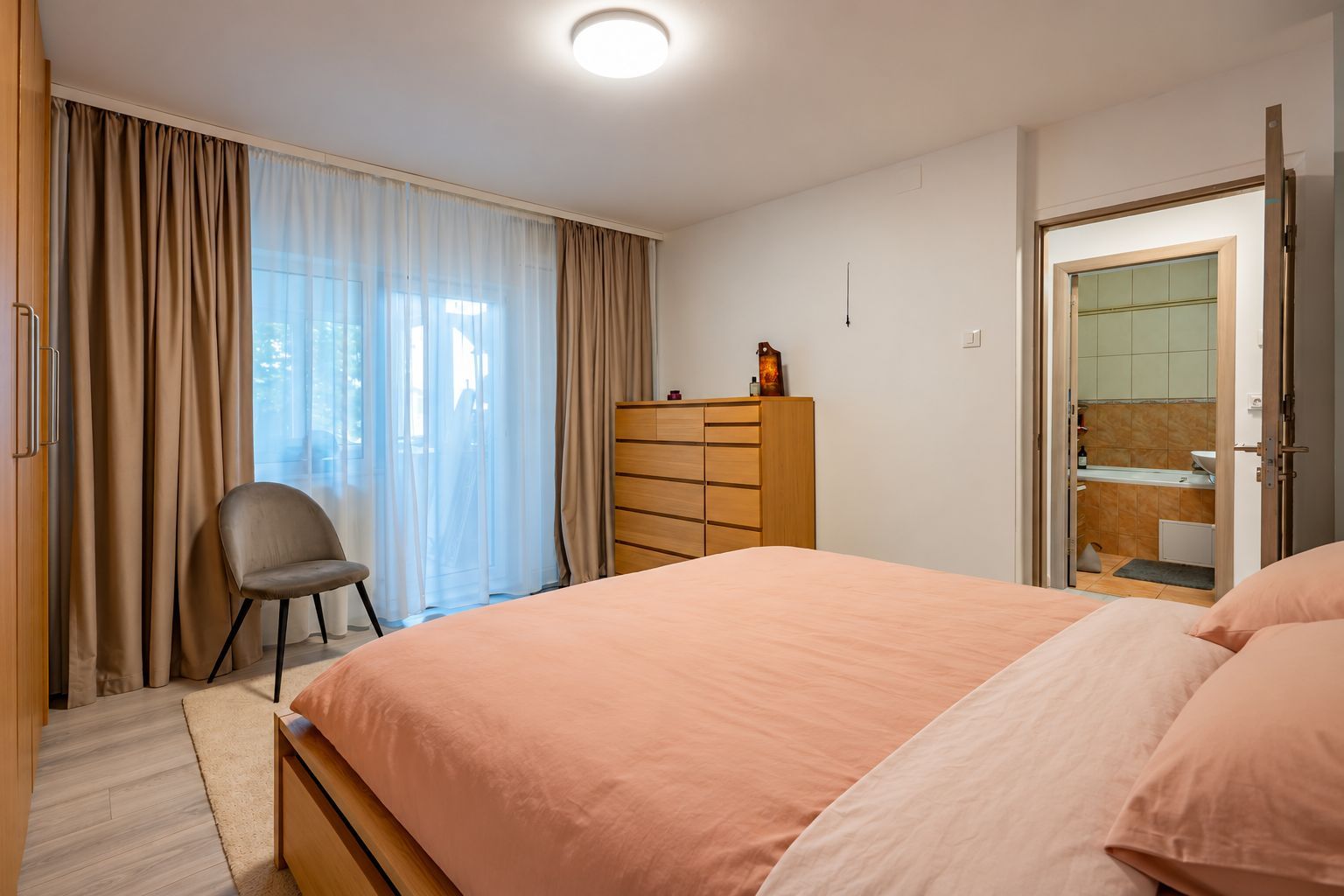 3 camere | Faleză Nord | 160 m de plajă | 75 mp utili - Poză 7