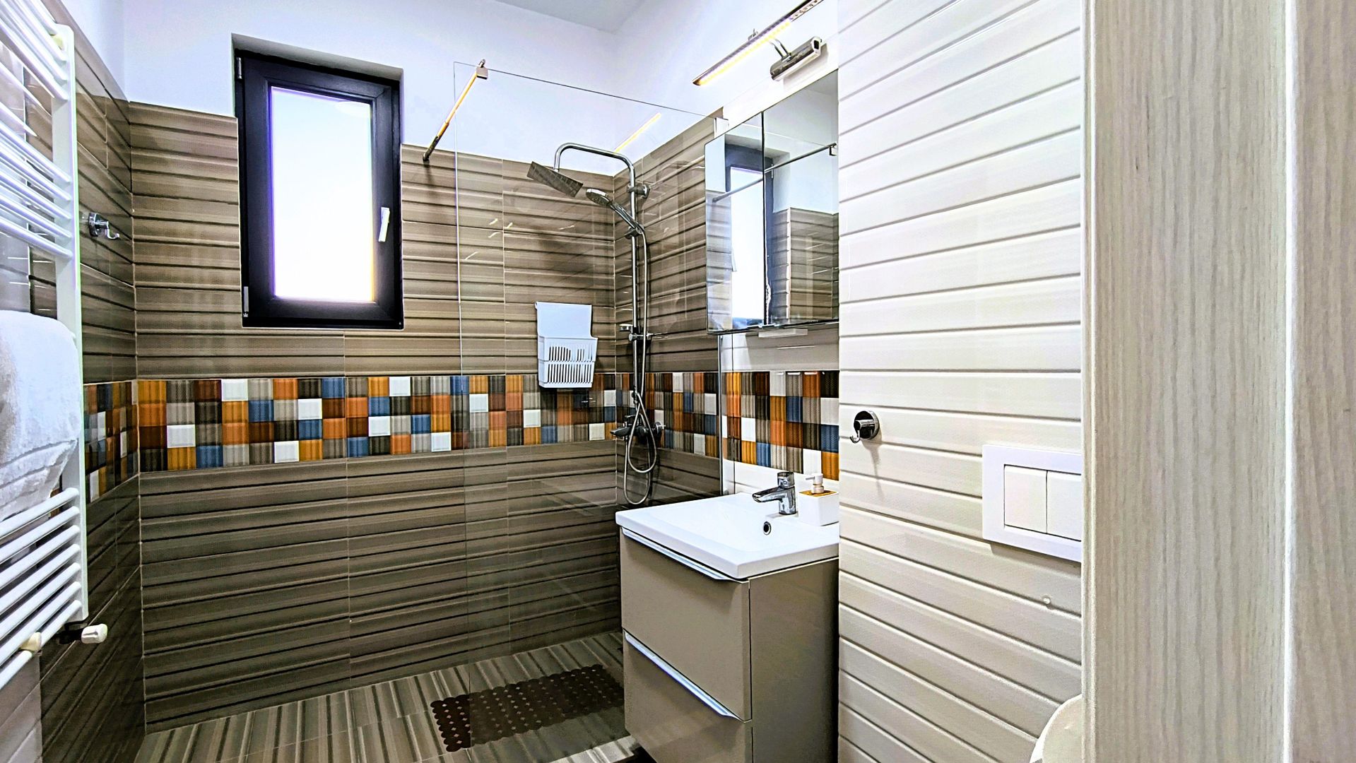 Năvodari | Apt 2 cam mobilat, 100m mare, regim hotelier + clienti - Poză 17