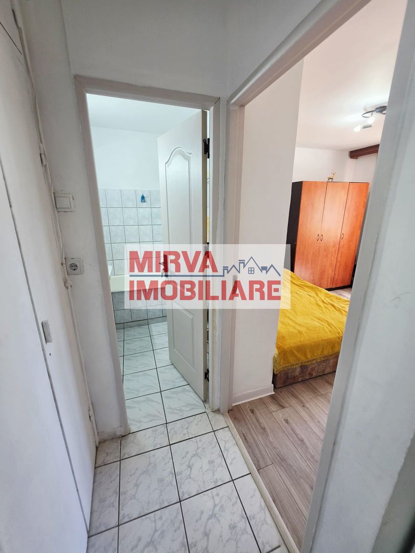 Apartament 2 camere, mobilat si utilat, zona 9 Mai - Poză 9