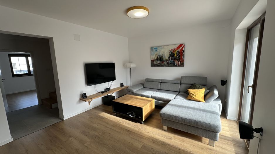 Casa deosebita intr-un cartier privat cu bariera - Poză 7