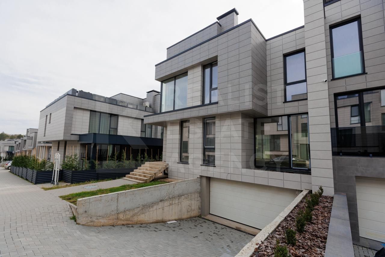 Vânzare, duplex, Poiana Pinului, strada Păşunilor, Botanica - Poză 1