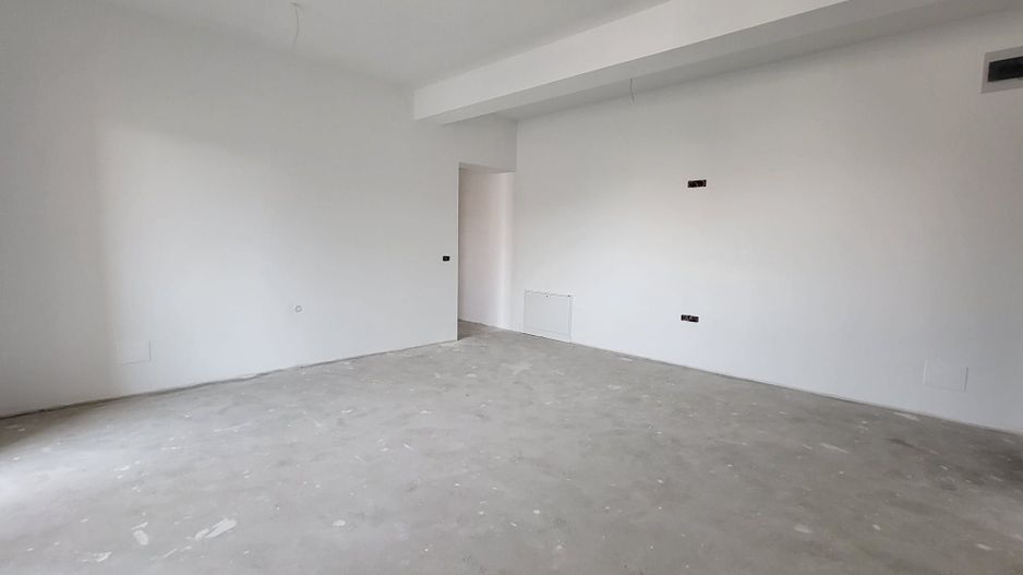 Apartament cu scara interioara - zona Kaufland - Poză 2