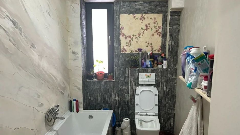Apartament 1 camera 33 mp Bucium Visan 65000 euro - Poză 4