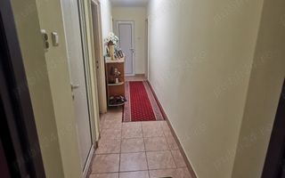 Vând apartament cu 4 camere - Poză 7