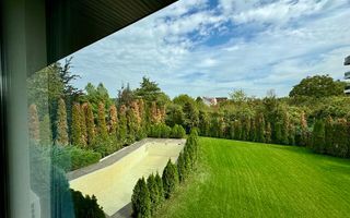 Vila lux de vanzare in cel mai dorit complex din Erou Iancu Nicolae-locatie rara - Poză 15