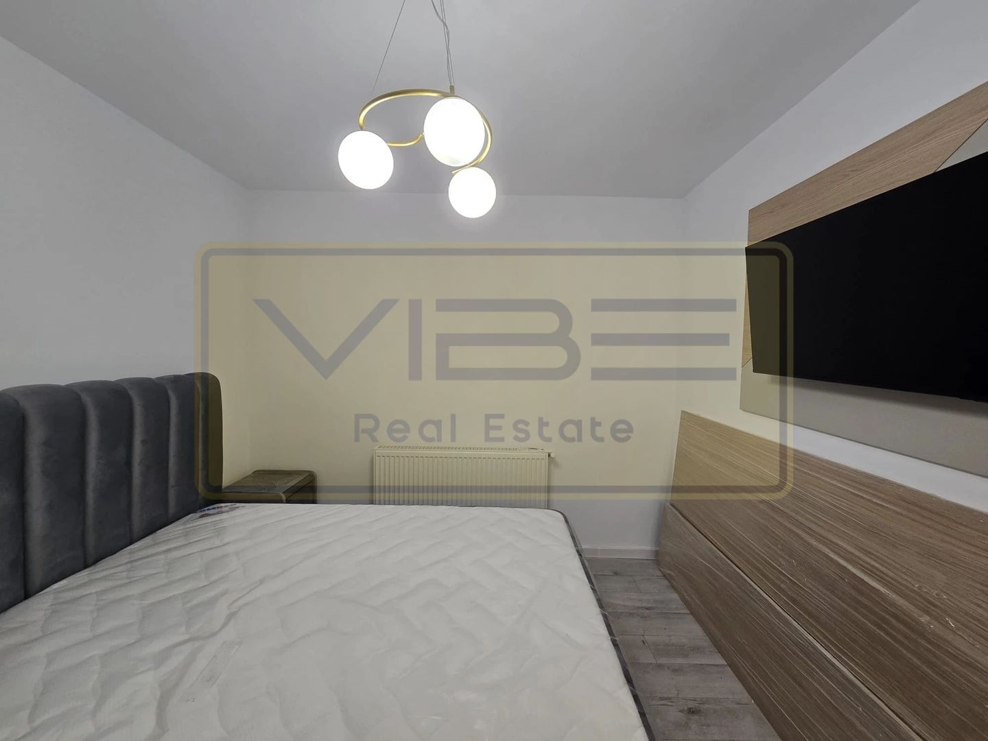 Poitiers Tower -Prima inchiriere - 2 camere + dressing  - mobilat modern - Poză 4