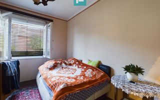 Apartament la casă cu 4 camere în Pârneava - Poză 5