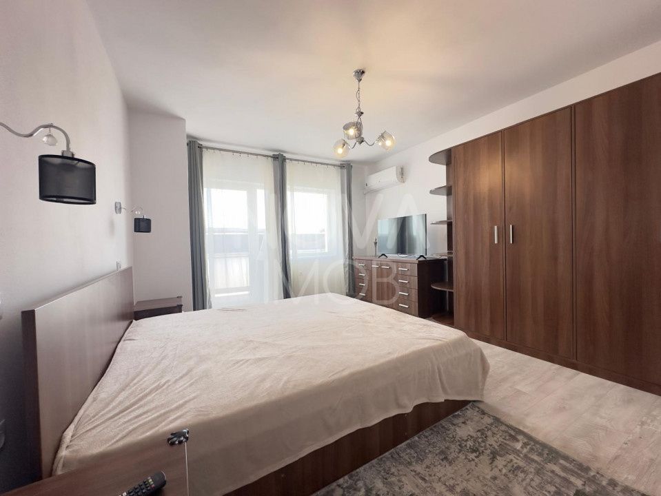 Penthouse 101 mp. utili + 56 mp. terasa Zona Piata Cluj - Cartier Kogalniceanu - Poză 9