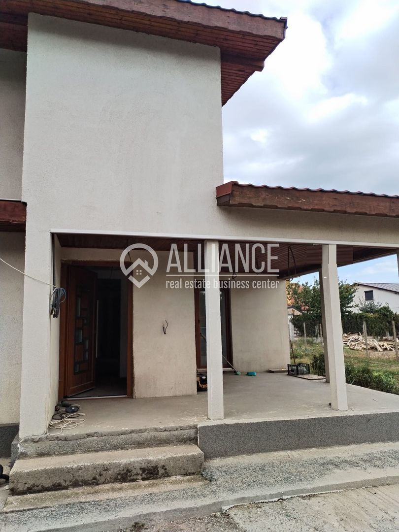 Lumina (cod04)-Casa P+1 4 camere 3 bai - Poză 2