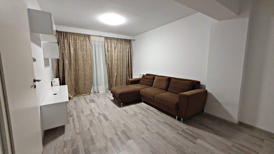 Coresi -Bloc Maurer M9, etajul 1, mobilat, parcare - Poză 10