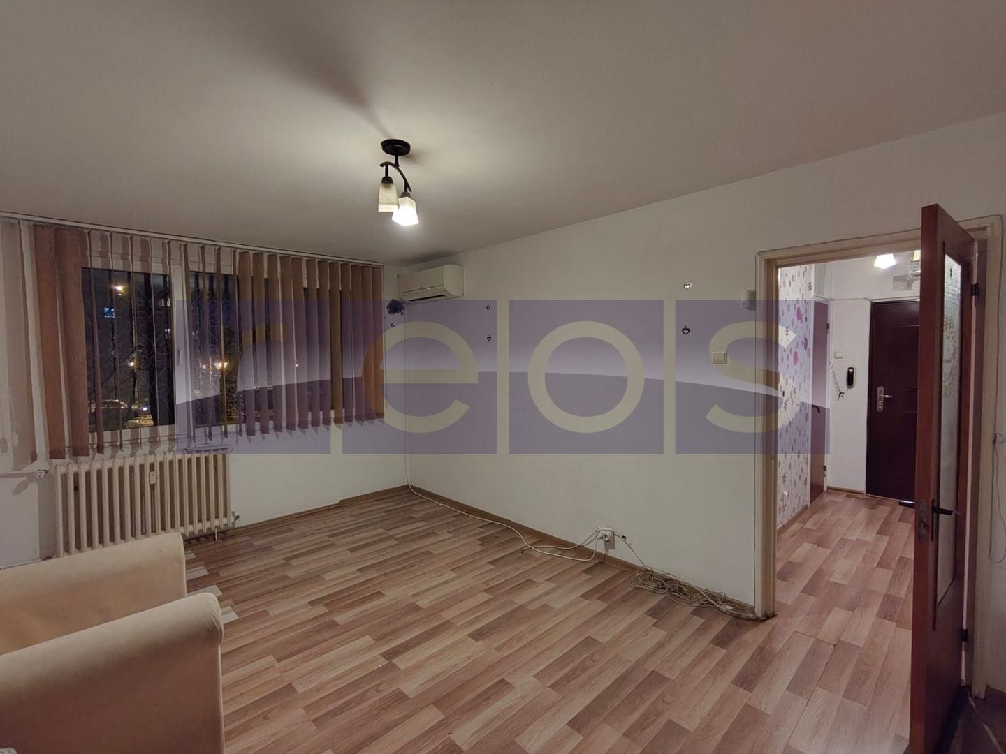 VANZARE GARSONIERA SPATIOASA I LIBERA I METROU I VALEA IALOMITEI - Poză 6