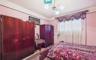 Casă cu 4 camere în localitatea Gurahonț, Arad - Poză 8