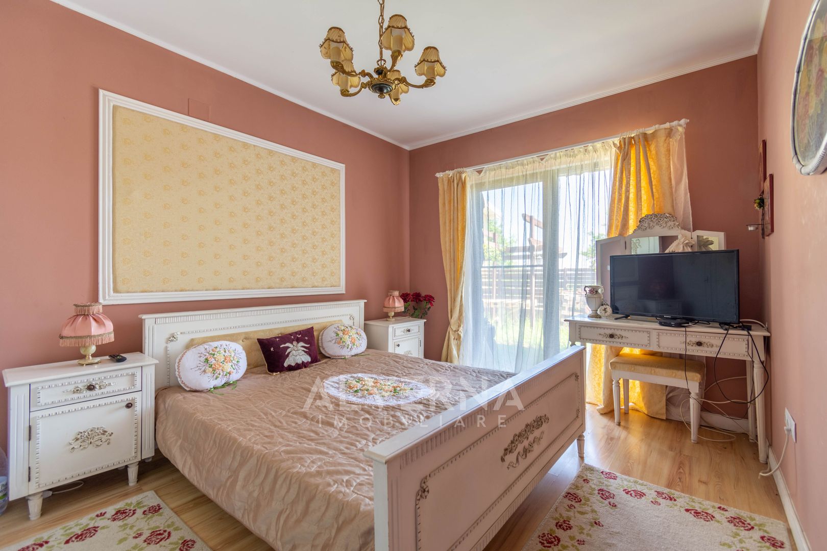 Duplex 120 mp, 4 camere, 2 bai, mobilat si utilat, curte, zona Teilor - Poză 2