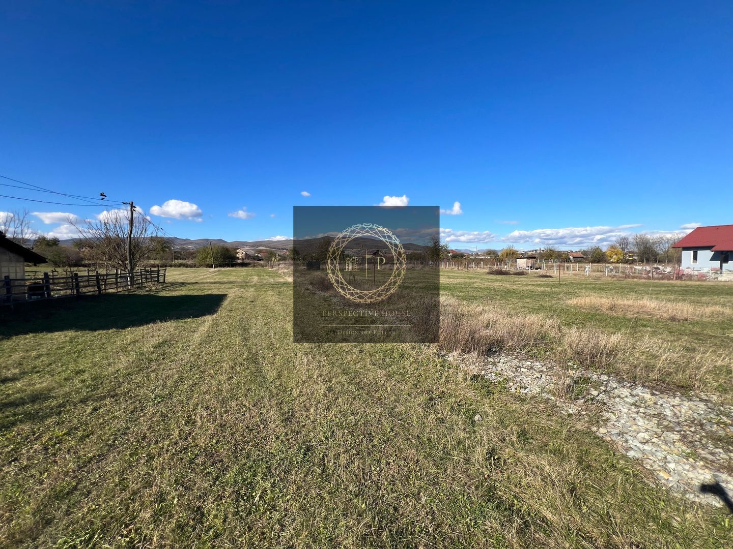 Teren Intravilan 410 mp | Deschidere la 2 strazi | Apa, gaz si curent - Poză 1