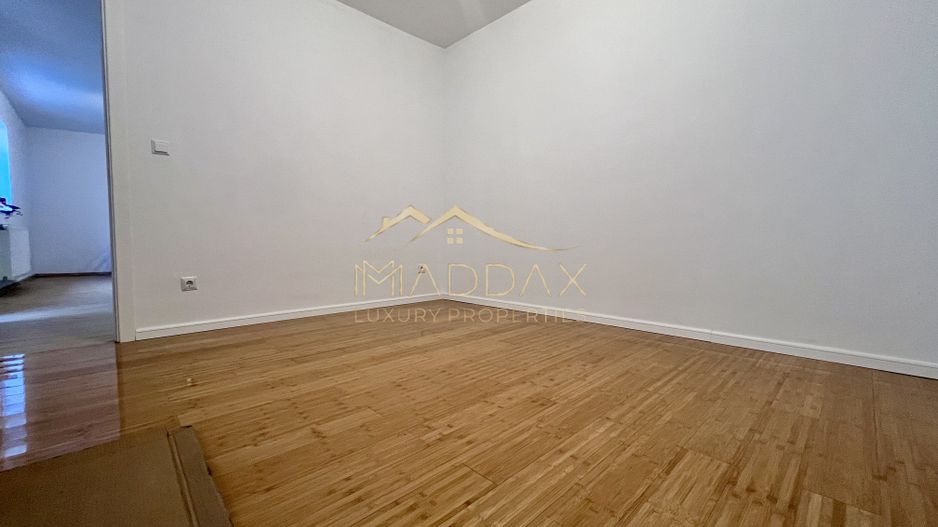 Casa **8 camere** // Domenii - Poză 49