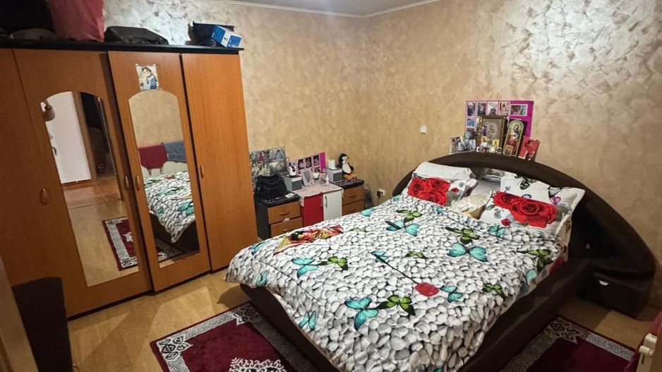 Casă P+M pe strada Tineretului - Poză 6