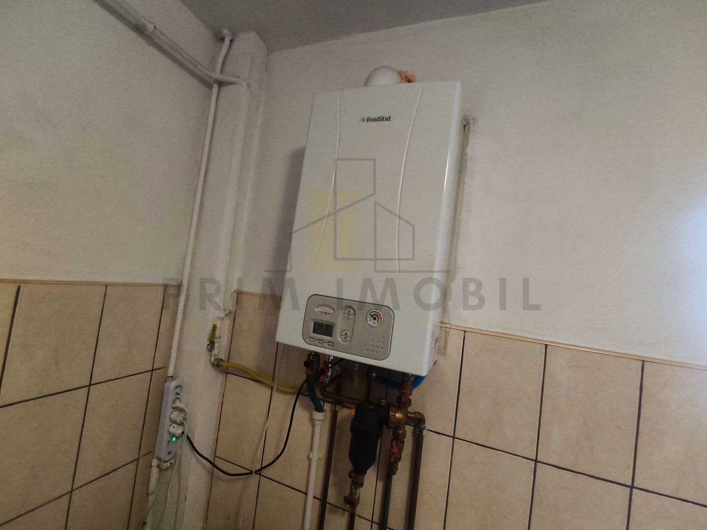 3 Camere, Decomandat Nicolina / Prima Statie din Podu Ros - Poză 13